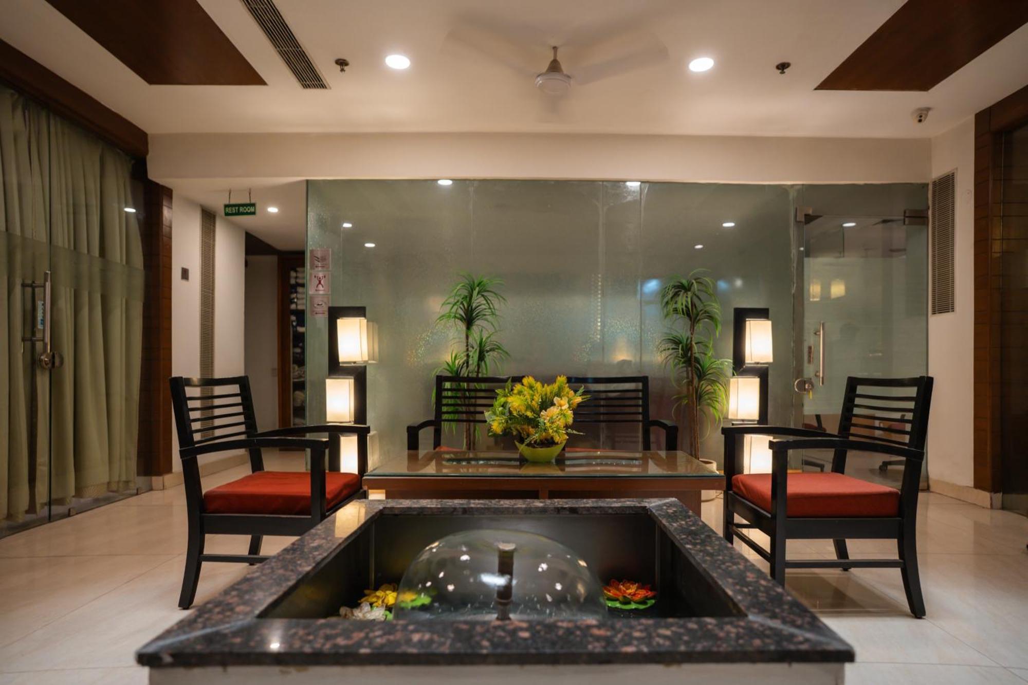 Ahuja Residency Cyber City II Gurgaon Exterior photo